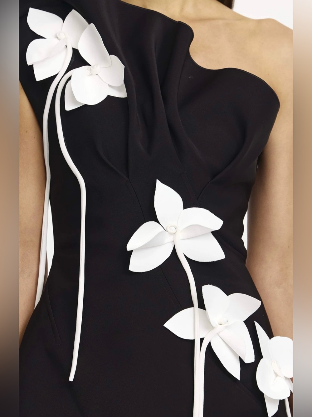 Acler NWOT Black One-Shoulder Mini Dress with White Floral Appliqués - Picture 4 of 13